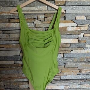 Shape FX Green Women's One Piece Swimsuit